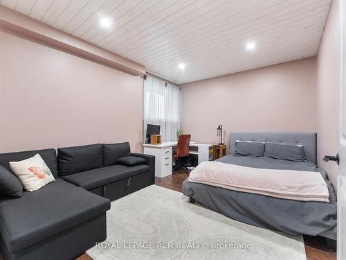 151116 12 Line, East Garafraxa, ON - Indoor Photo Showing Bedroom