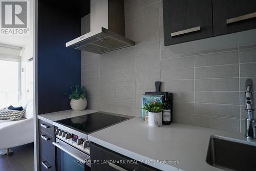 S1204 - 120 Bayview Avenue, Toronto, ON - Indoor Photo Showing Kitchen