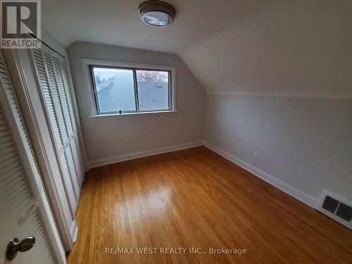 17 Putney Road, Toronto, ON - Indoor Photo Showing Other Room