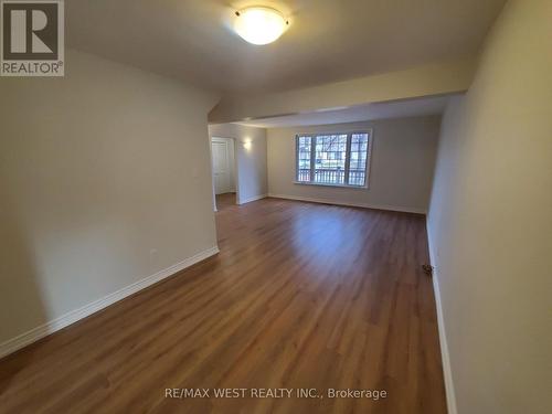 17 Putney Road, Toronto, ON - Indoor Photo Showing Other Room