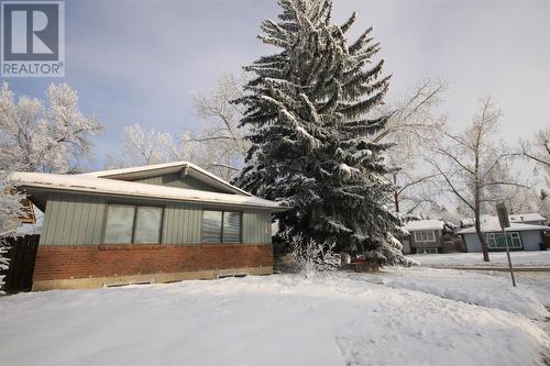 4 Midlawn Place Se, Calgary, AB - Outdoor