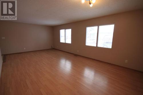 4 Midlawn Place Se, Calgary, AB - Indoor Photo Showing Other Room