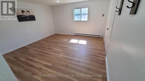 303 Beech Street W, Whitby, ON - Indoor Photo Showing Other Room