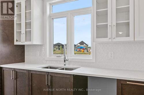 2012 Acoustic Way, Ottawa, ON - Indoor Photo Showing Kitchen With Double Sink