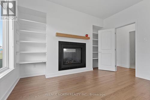 2012 Acoustic Way, Ottawa, ON - Indoor With Fireplace