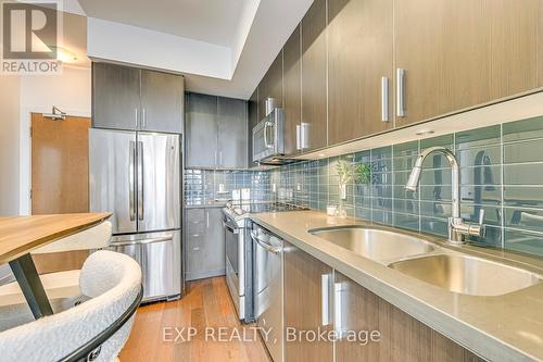 Uph03 - 2200 Lake Shore Boulevard W, Toronto, ON - Indoor Photo Showing Kitchen With Double Sink With Upgraded Kitchen