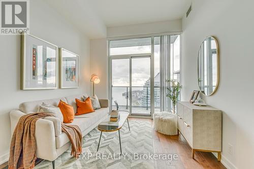 Uph03 - 2200 Lake Shore Boulevard W, Toronto, ON - Indoor