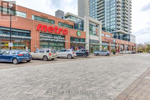 Uph03 - 2200 Lake Shore Boulevard W, Toronto, ON - Outdoor