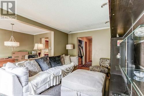 242 Village Wood Road, Oakville, ON - Indoor Photo Showing Living Room