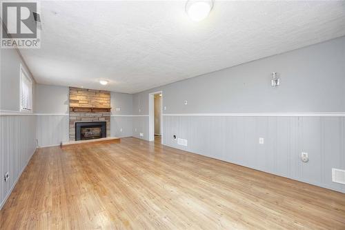 163 Borden Street, Sarnia, ON - Indoor Photo Showing Living Room With Fireplace