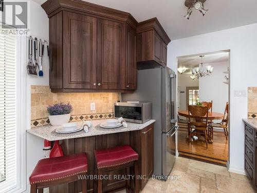 284 Stoneway Drive, Ottawa, ON - Indoor Photo Showing Kitchen