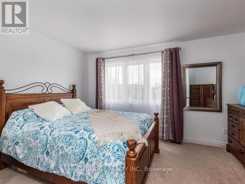 284 Stoneway Drive, Ottawa, ON - Indoor Photo Showing Bedroom