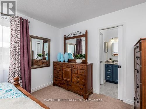 284 Stoneway Drive, Ottawa, ON - Indoor Photo Showing Bedroom