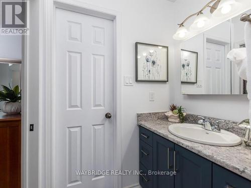 284 Stoneway Drive, Ottawa, ON - Indoor Photo Showing Bathroom