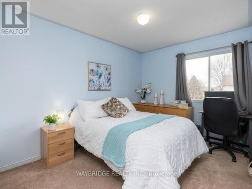 284 Stoneway Drive, Ottawa, ON - Indoor Photo Showing Bedroom