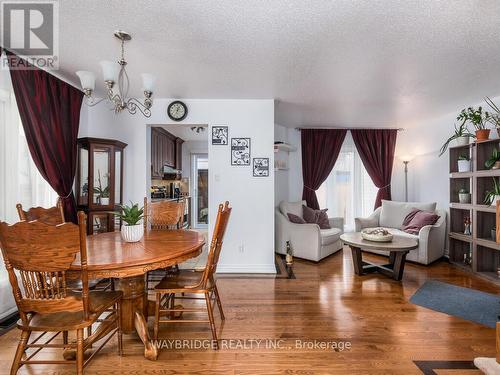 284 Stoneway Drive, Ottawa, ON - Indoor Photo Showing Dining Room