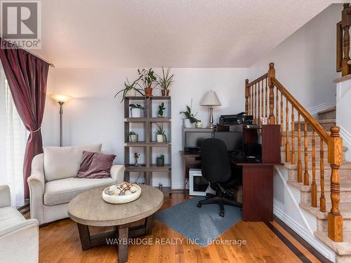 284 Stoneway Drive, Ottawa, ON - Indoor