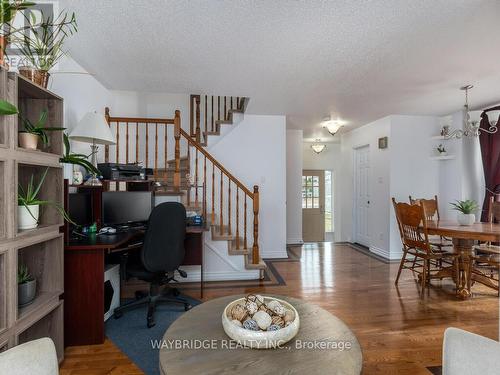 284 Stoneway Drive, Ottawa, ON - Indoor