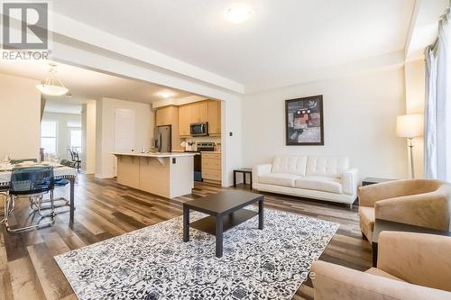 3 - 1285 Sycamore Gardens, Milton, ON - Indoor Photo Showing Living Room