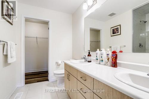 3 - 1285 Sycamore Gardens, Milton, ON - Indoor Photo Showing Bathroom