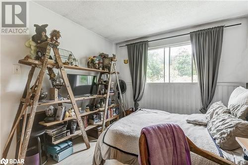 242 Village Wood Road, Oakville, ON - Indoor Photo Showing Bedroom