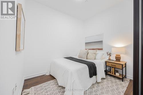 319 - 66 Forest Manor Road, Toronto, ON - Indoor Photo Showing Bedroom