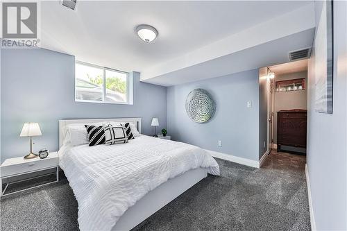 172 Hanover Place, Hamilton, ON - Indoor Photo Showing Bedroom