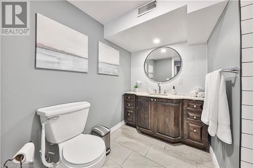 172 Hanover Place, Hamilton, ON - Indoor Photo Showing Bathroom