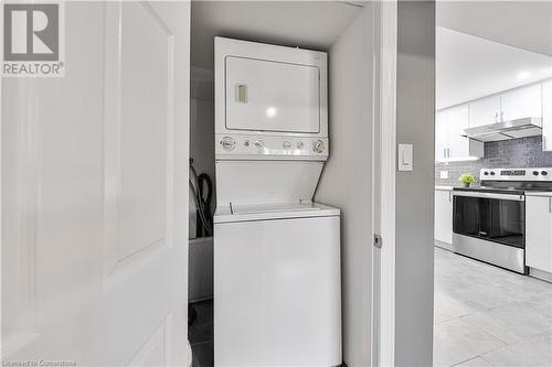 172 Hanover Place, Hamilton, ON - Indoor Photo Showing Laundry Room