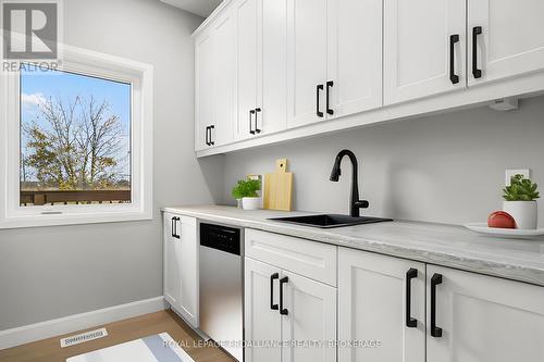 5777 Highway 38, South Frontenac (Frontenac South), ON - Indoor Photo Showing Kitchen