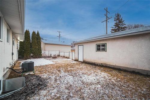 756 Nottingham Avenue, Winnipeg, MB - Outdoor