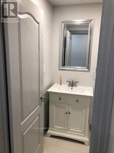 C - 586 Parliament Street, Toronto, ON - Indoor Photo Showing Bathroom