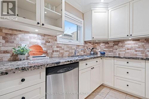 50 Alpine Avenue, Hamilton, ON - Indoor Photo Showing Kitchen