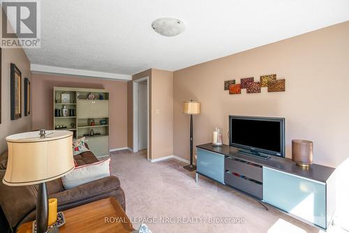 8 Mcnicholl Circle E, St. Catharines (446 - Fairview), ON - Indoor