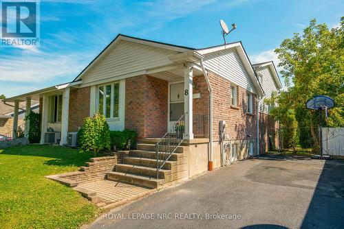 8 Mcnicholl Circle E, St. Catharines (446 - Fairview), ON - Outdoor