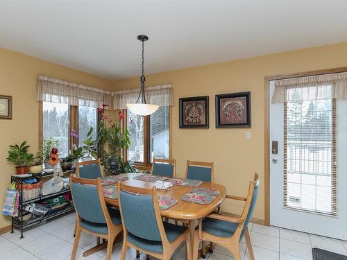 275 Sherwood Drive, Thunder Bay, ON - Indoor Photo Showing Dining Room