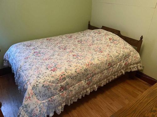 315 Vickers Street N, Thunder Bay, ON - Indoor Photo Showing Bedroom