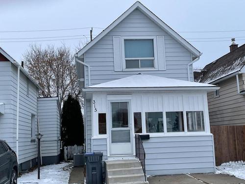 315 Vickers Street N, Thunder Bay, ON - Outdoor