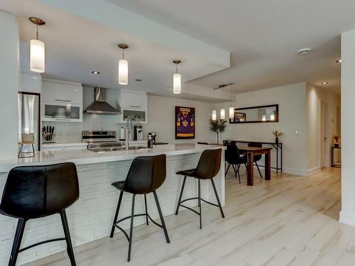 Kitchen - 304-200 Place Du Souvenir, Bois-Des-Filion, QC - Indoor Photo Showing Kitchen With Upgraded Kitchen