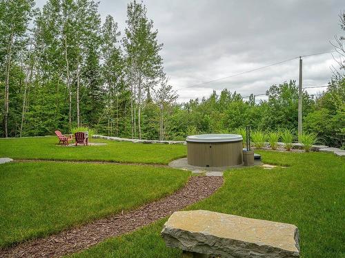 ExtÃ©rieur - 2 Ch. Des Corneilles, Mont-Blanc, QC - Outdoor With Backyard