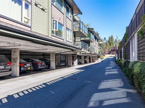 202-257 Moilliet St South, Parksville, BC - Outdoor With Balcony