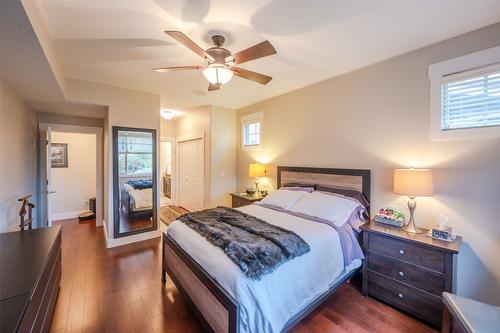 19-6823 Tucelnuit Drive, Oliver, BC - Indoor Photo Showing Bedroom