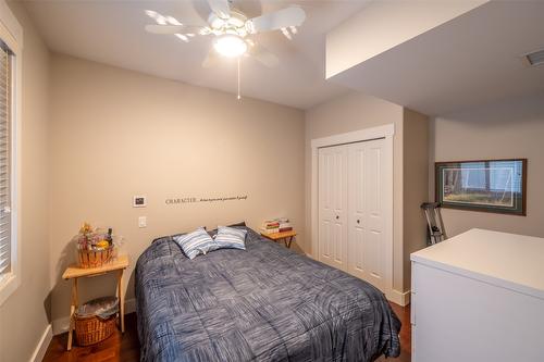 19-6823 Tucelnuit Drive, Oliver, BC - Indoor Photo Showing Bedroom