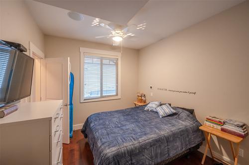 19-6823 Tucelnuit Drive, Oliver, BC - Indoor Photo Showing Bedroom