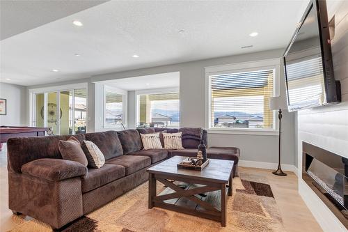 304 Silversage Bluff Lane, Vernon, BC - Indoor Photo Showing Living Room With Fireplace