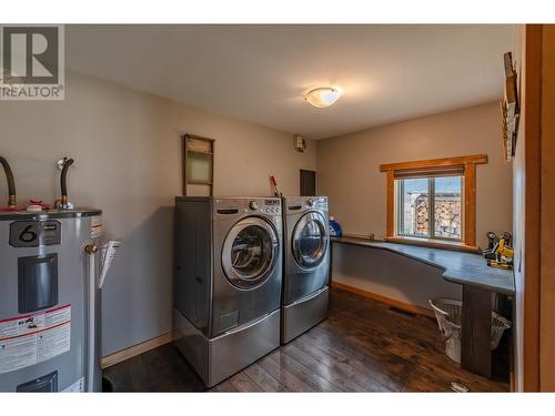 510 Beecroft River Road, Cawston, BC - Indoor Photo Showing Laundry Room