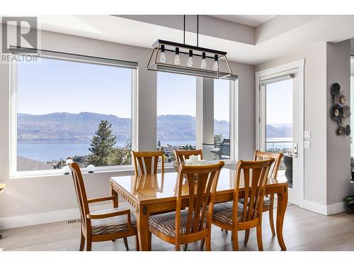 1546 Viognier Drive, West Kelowna, BC - Indoor Photo Showing Dining Room