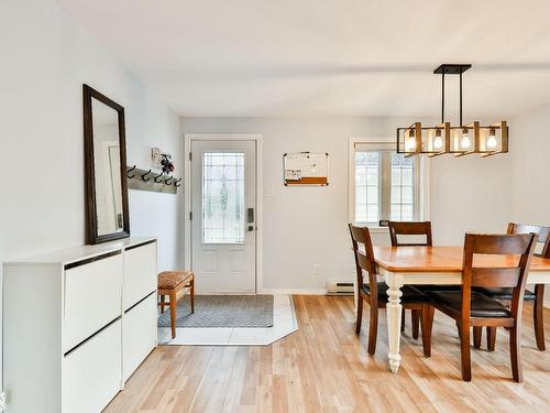 Hall d'entrÃ©e - 114 Rue St-Joseph, Sainte-Thérèse, QC - Indoor Photo Showing Dining Room