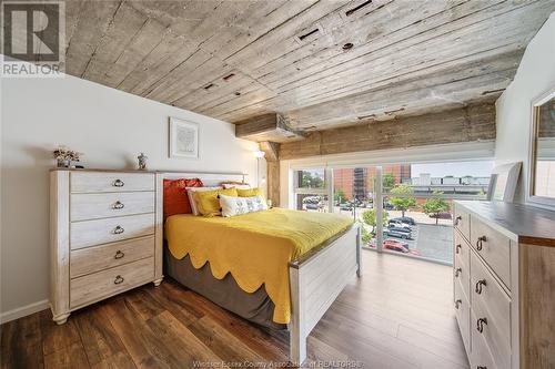 2175 Wyandotte Street East Unit# 213, Windsor, ON - Indoor Photo Showing Bedroom