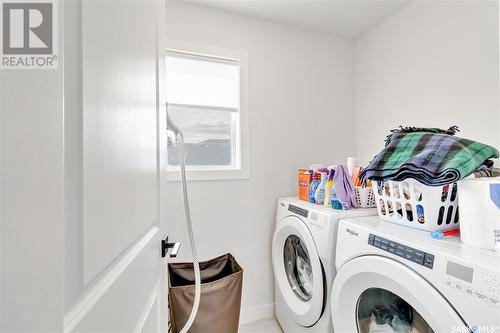 246 Stilling Union, Saskatoon, SK - Indoor Photo Showing Laundry Room